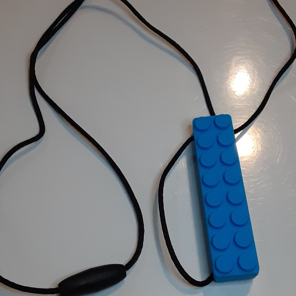 2\$20 Lego shaped sensory chew necklaces for kids - Picture 3 of 5